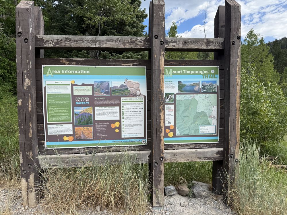 Timpanogos trail signs at Aspen Grove