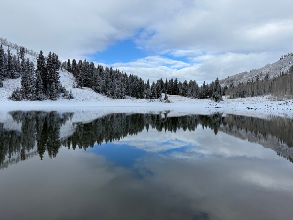 Desolation Lake reflecting blue sky and clouds