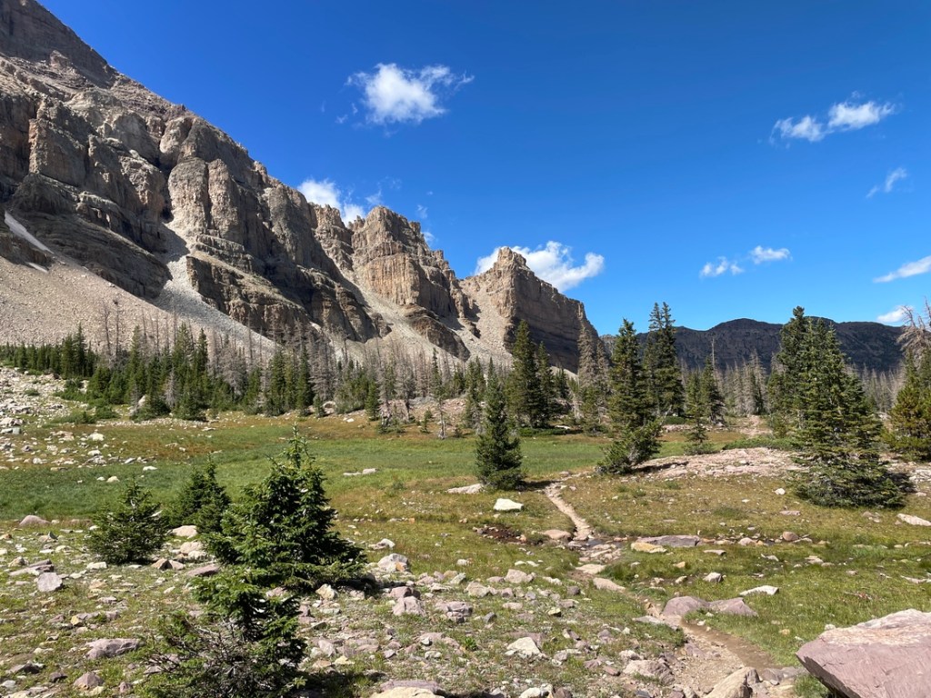 The trail to Amethyst Lake, Utah