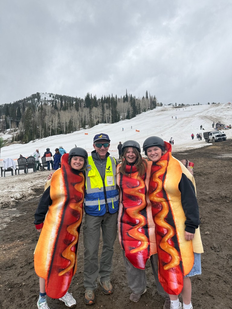 Solitude Cardboard Derby OHD with hot dogs
