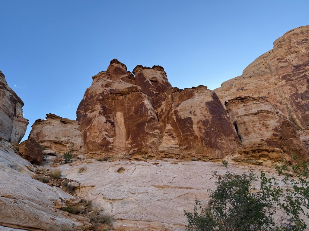 Rock wall along Little Wild Horse Canyon trail